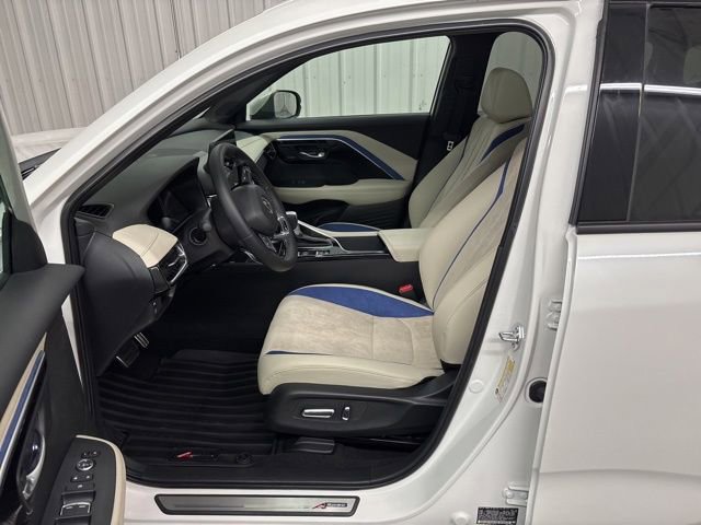 Certified 2025 Acura ADX A-Spec image 2