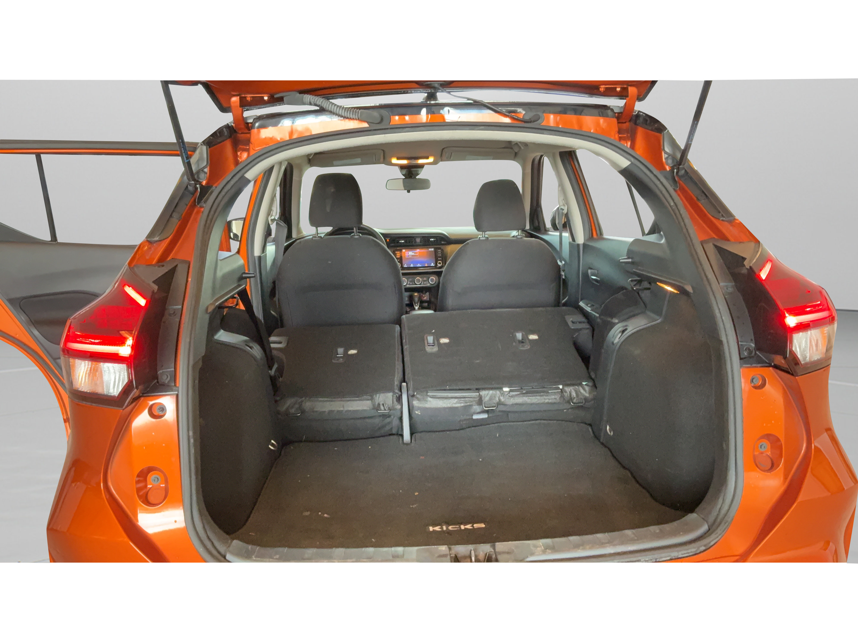 Used 2023 Nissan Kicks SV FWD image 29