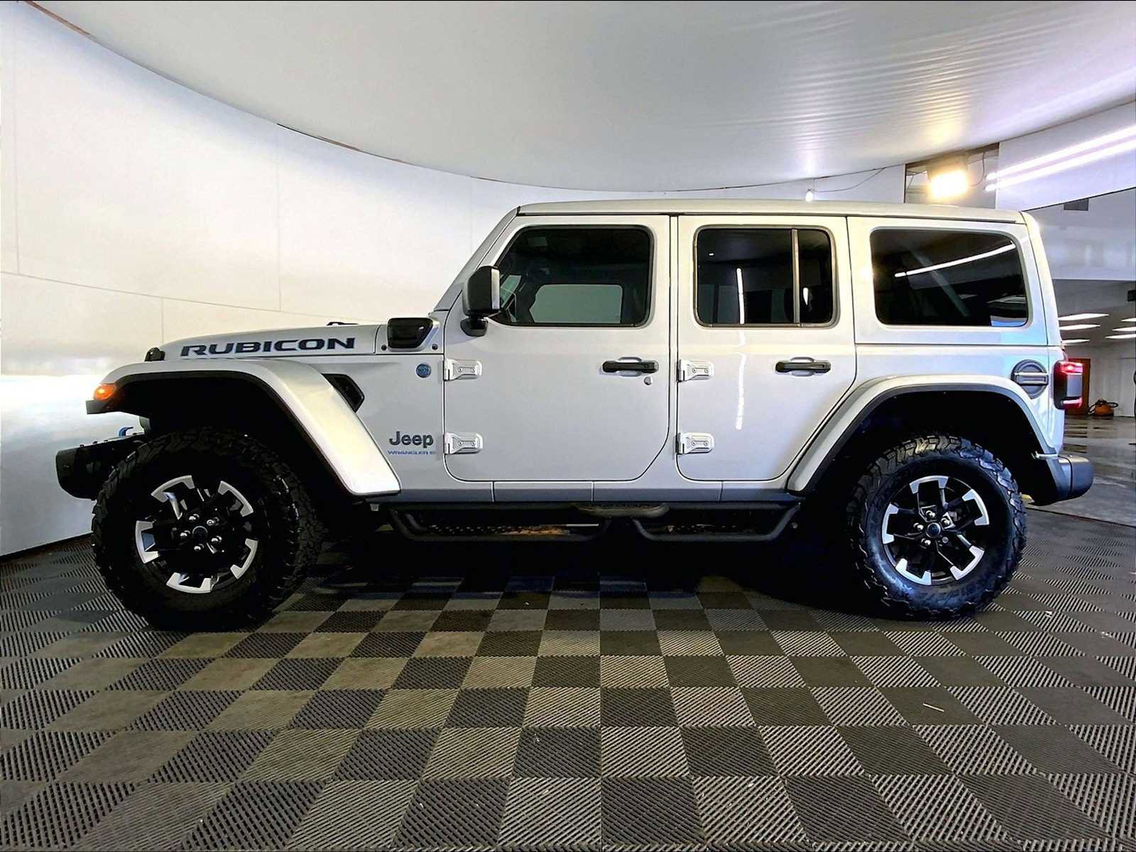 Used 2024 Jeep Wrangler Unlimited Rubicon 4xe AWD/4WD video 2