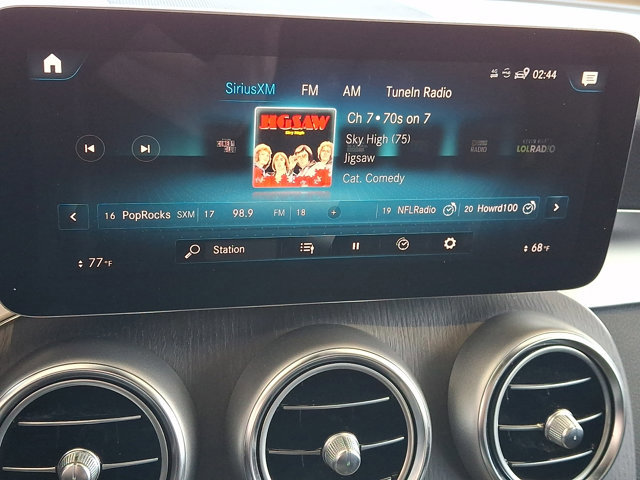 Used 2021 Mercedes-Benz GLC 300 4MATIC image 19