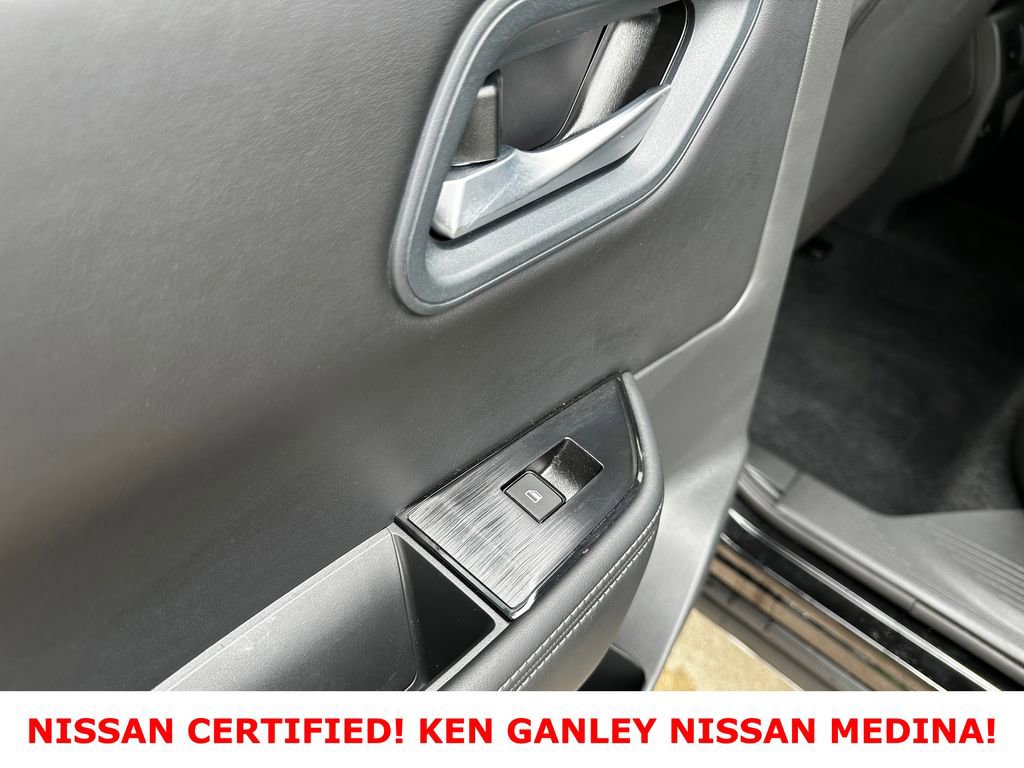 Certified 2026 Nissan Rogue SV AWD/4WD image 40