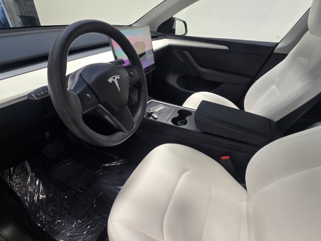 Used 2025 Tesla Model Y Long Range AWD/4WD image 21