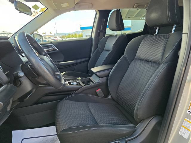 Used 2022 Mitsubishi Outlander ES FWD image 27