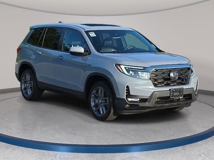 Used 2023 Honda Passport EX-L image 3