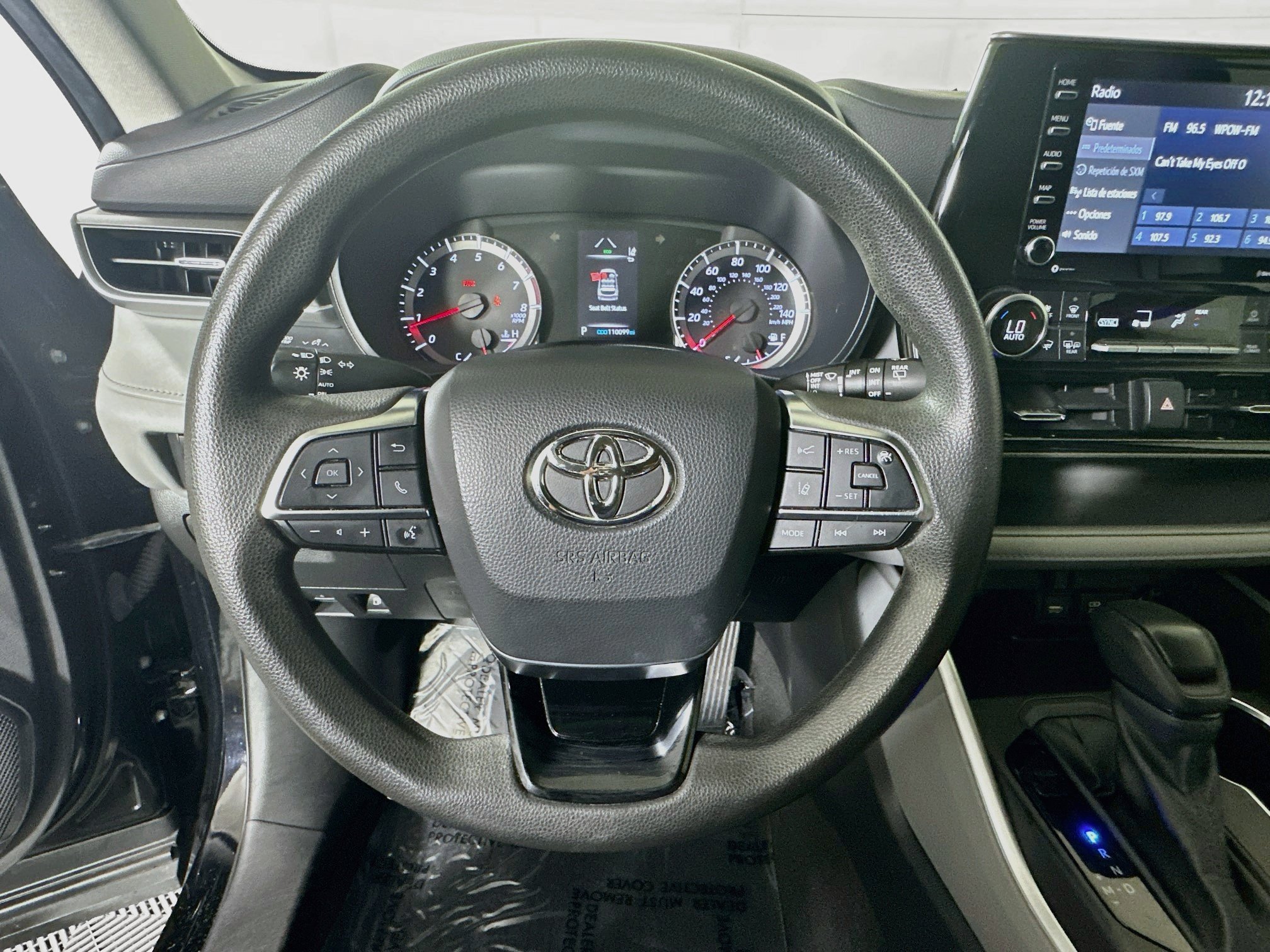 Used 2021 Toyota Highlander L FWD image 15