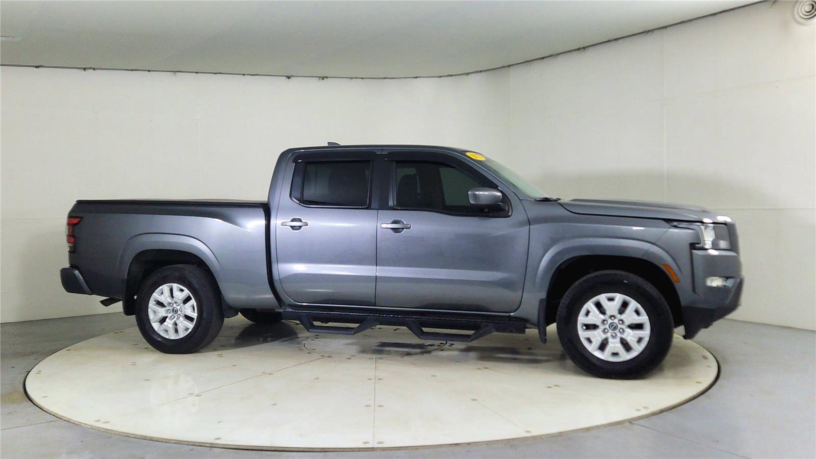 Used 2022 Nissan Frontier SV w/ Technology Package image 8