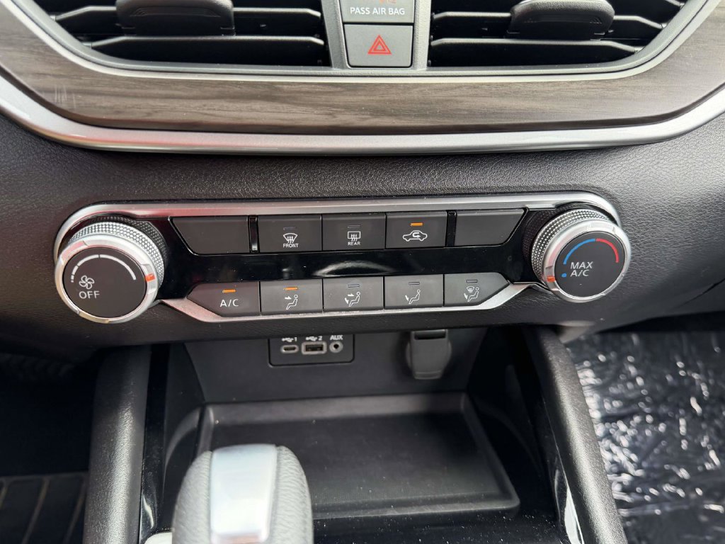 Used 2024 Nissan Altima 2.5 SV FWD image 29