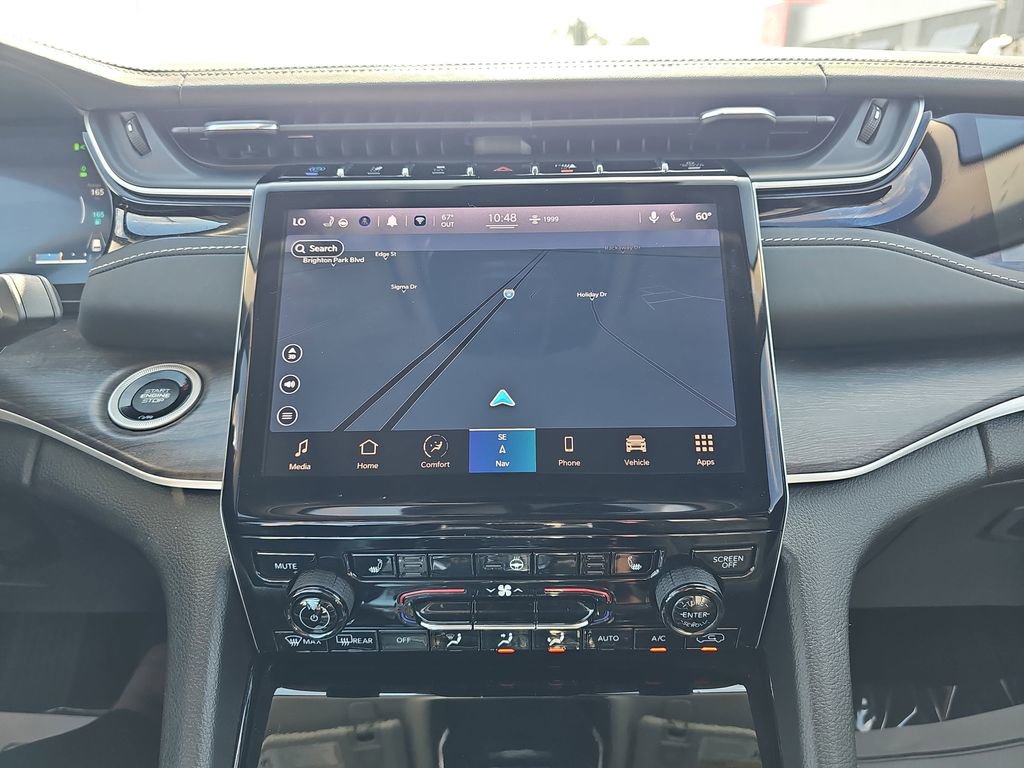 Used 2022 Jeep Grand Cherokee Limited 4xe image 26