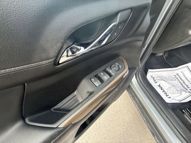 Used 2023 GMC Acadia SLE w/ Driver Convenience Package image 13