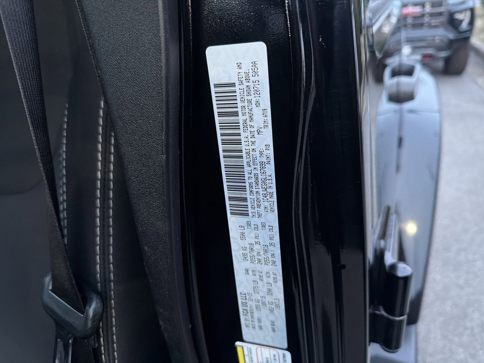 Used 2016 Jeep Wrangler Unlimited Sahara w/ Connectivity Group image 26