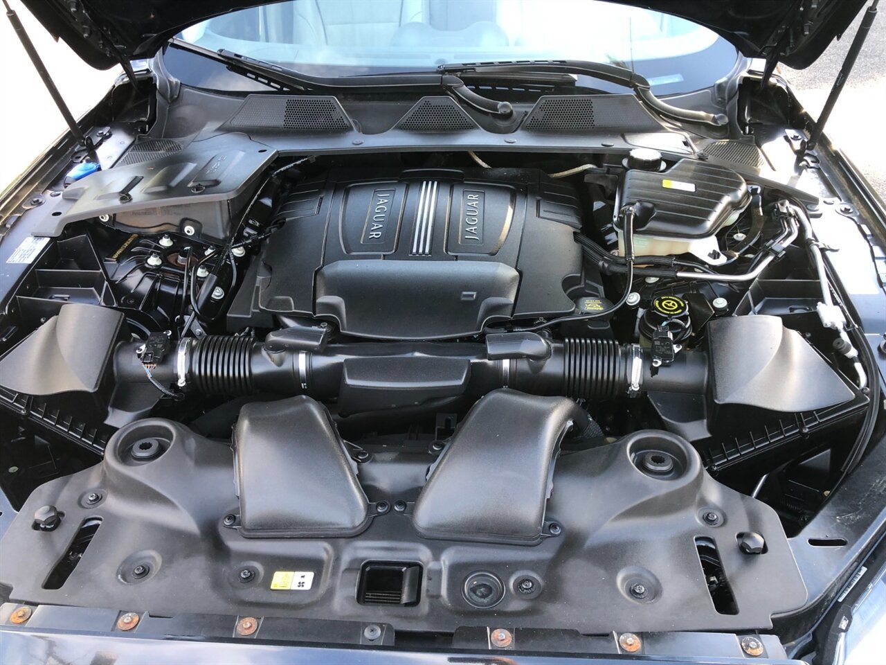 Used 2012 Jaguar XJ L RWD image 19