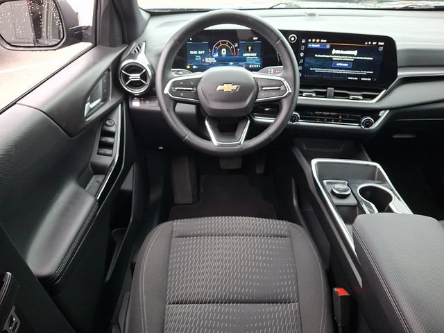 Used 2026 Chevrolet Equinox LT FWD image 11
