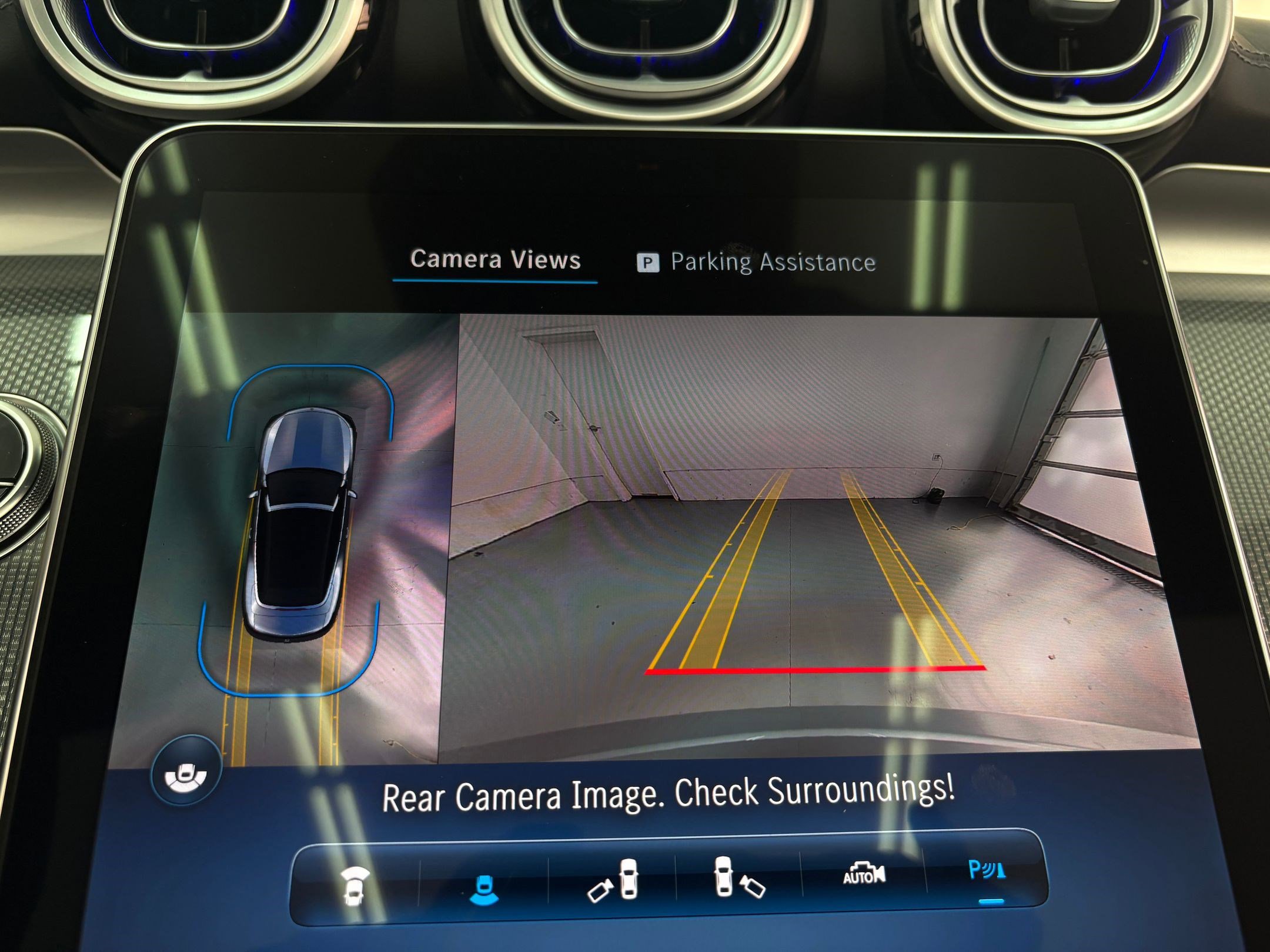 Used 2025 Mercedes-Benz CLE 450 4MATIC Cabriolet image 27