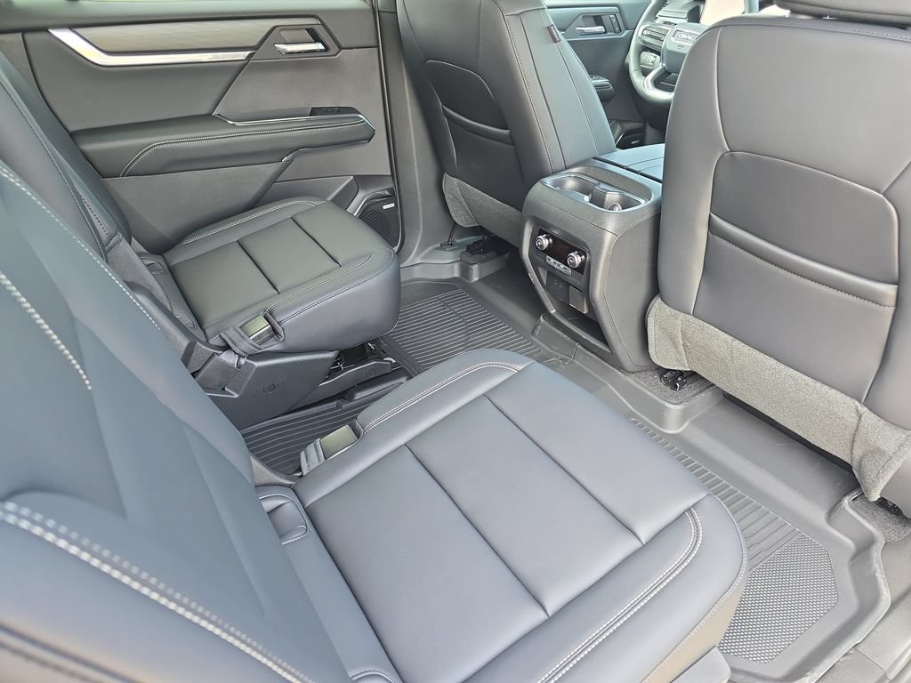 New 2026 GMC Acadia Elevation w/ Elevation Premium Package FWD image 11