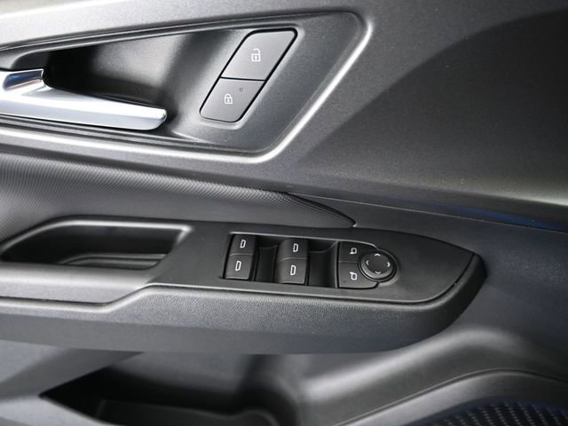 New 2026 Chevrolet Equinox EV LT w/ Midnight Package image 35