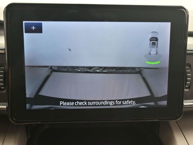 Used 2023 Ford Explorer XLT w/ Equipment Group 202A image 12