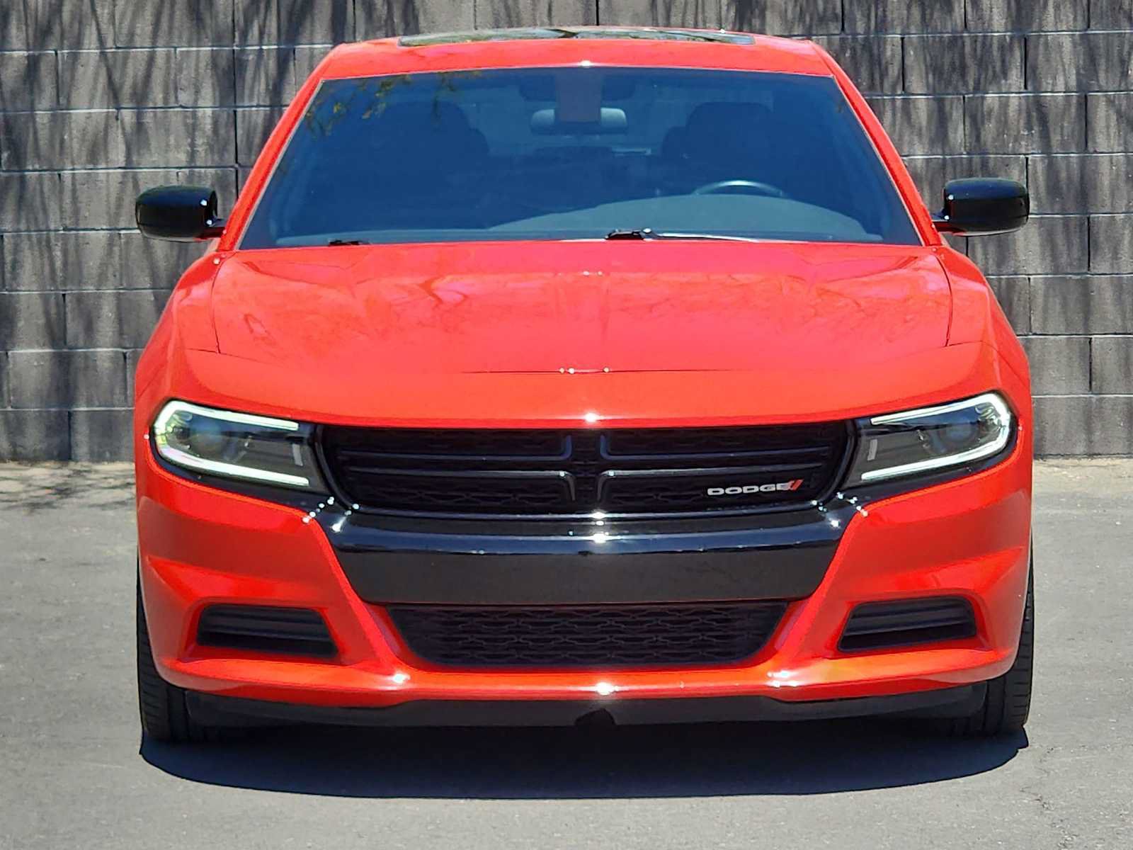 Used 2022 Dodge Charger SXT w/ Blacktop Package RWD image 3