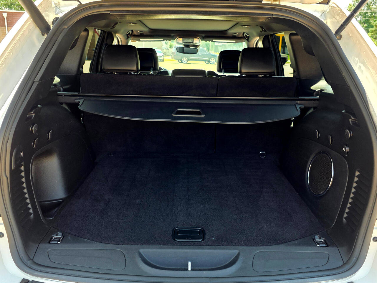 Used 2021 Jeep Grand Cherokee Limited X image 18