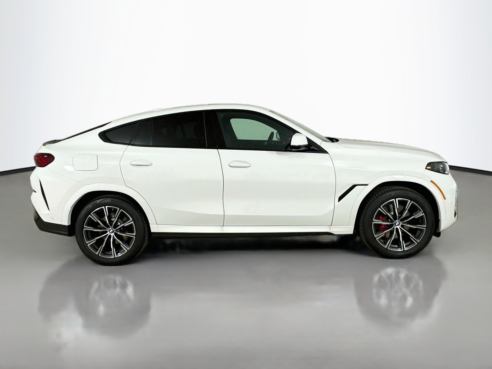 New 2027 BMW X6 xDrive40i AWD/4WD image 4