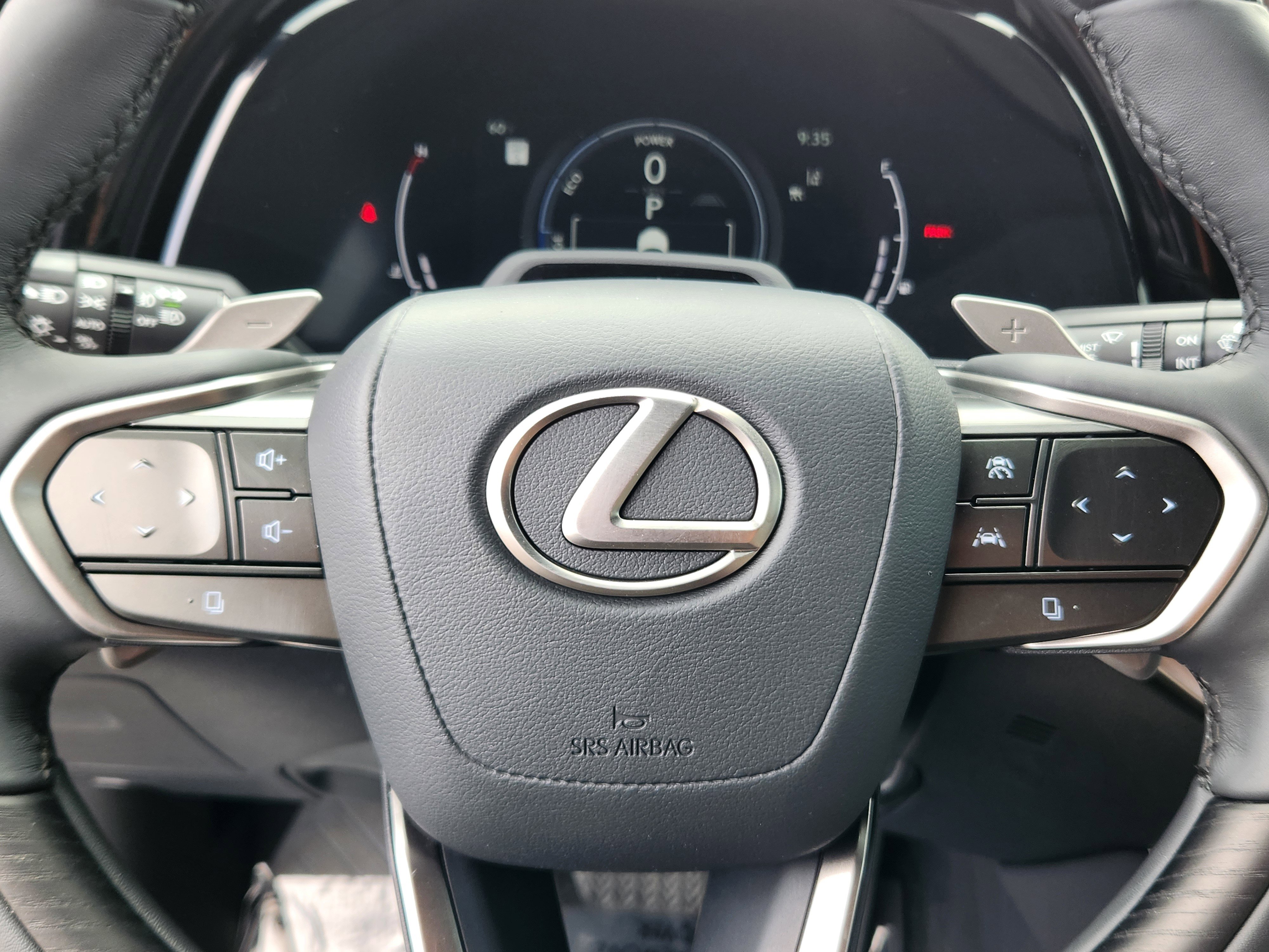 Used 2023 Lexus RX 350 w/ Accessory Package (Z1) image 7