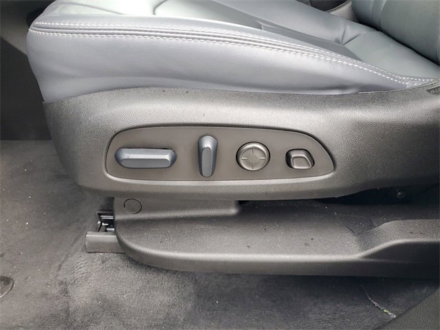 Used 2024 Buick Enclave Premium image 19