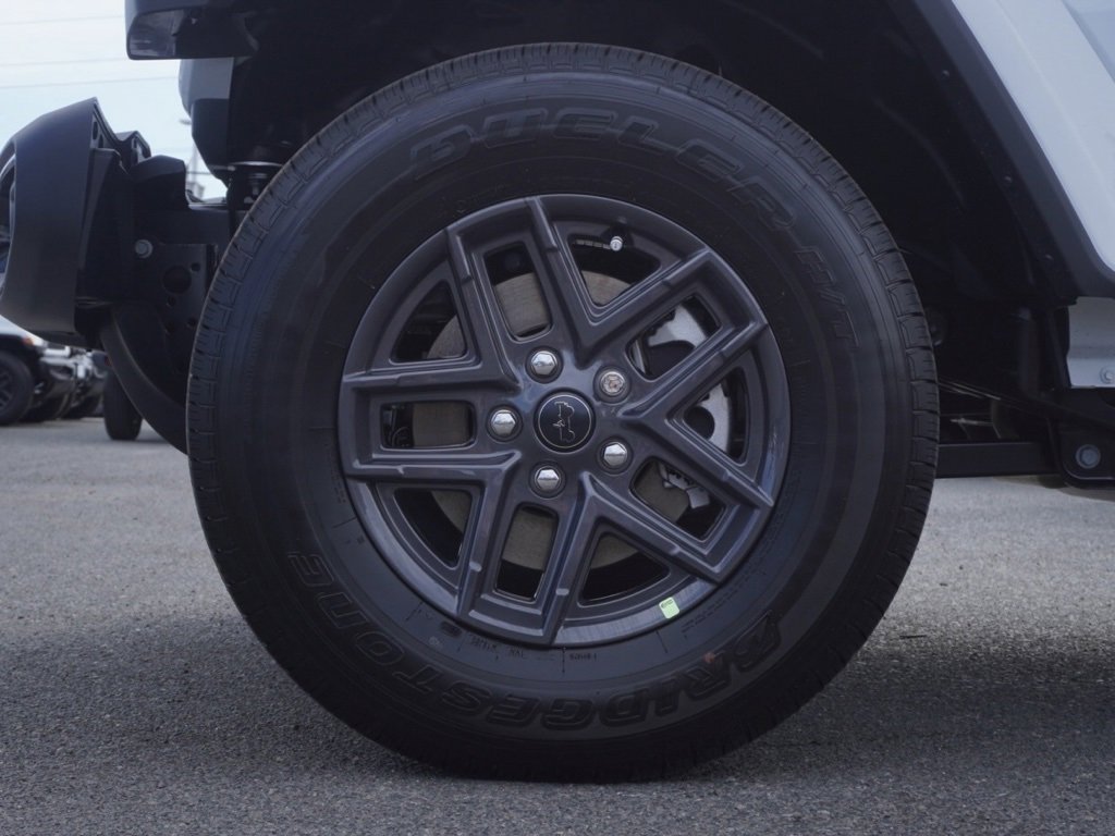 New 2025 Jeep Gladiator Sport S image 11