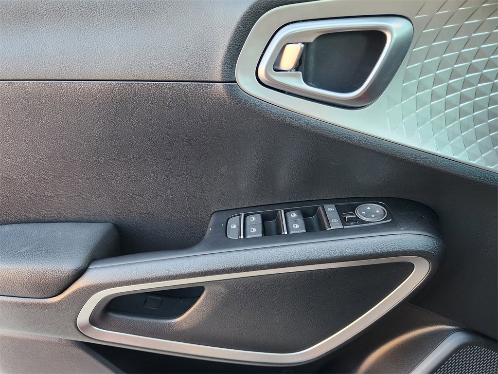 New 2025 Kia Soul S image 31