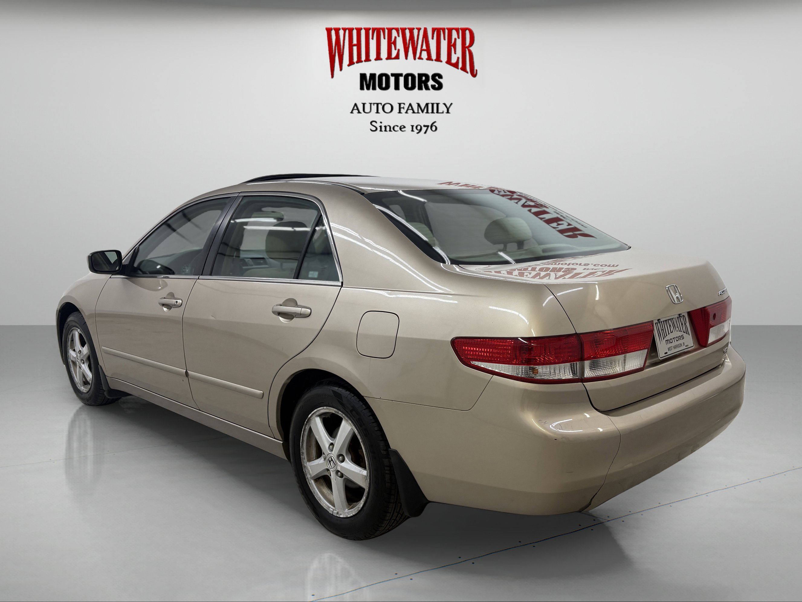 Used 2004 Honda Accord EX image 2
