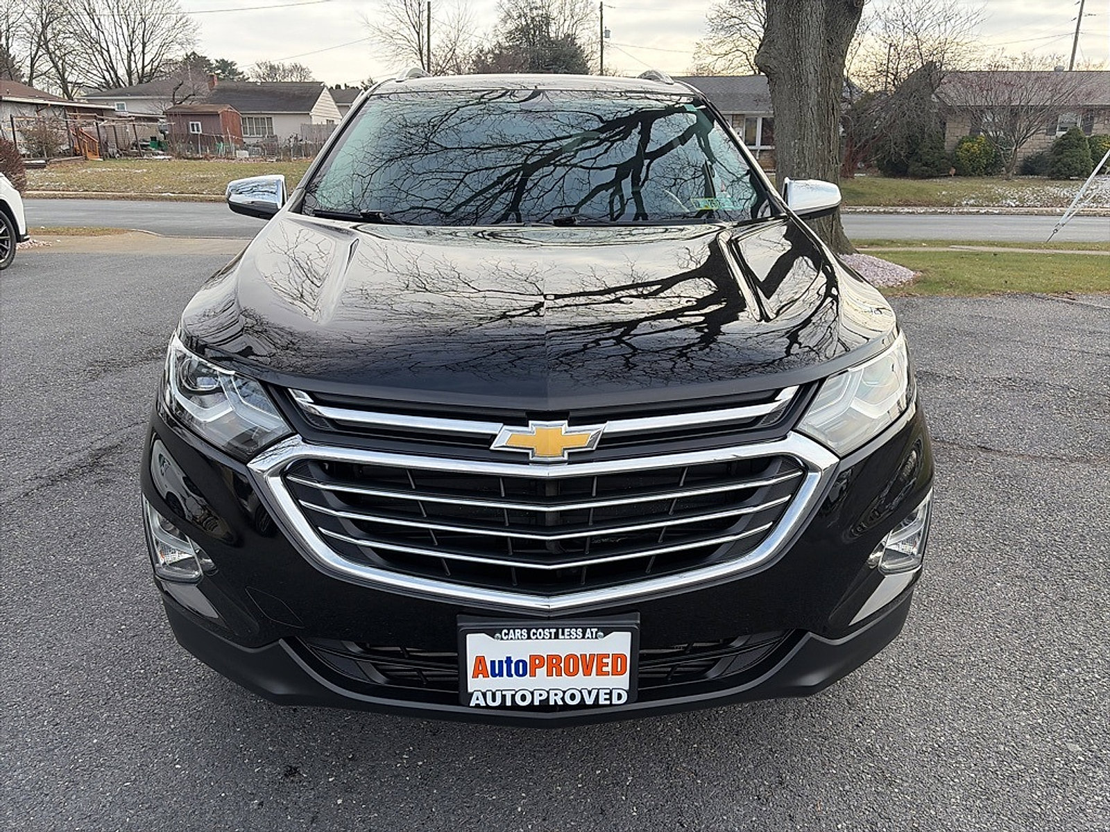 Used 2020 Chevrolet Equinox Premier image 2