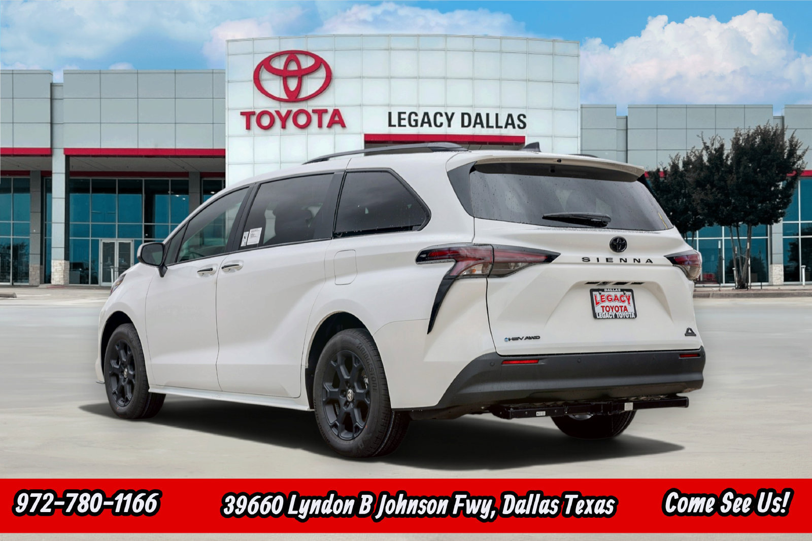 New 2026 Toyota Sienna XLE Woodland Edition AWD/4WD image 8
