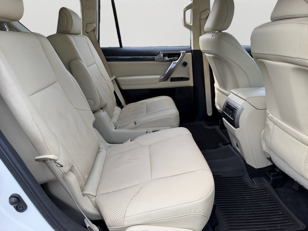 Certified 2023 Lexus GX 460 Luxury w/ Sport Design Package AWD/4WD image 9