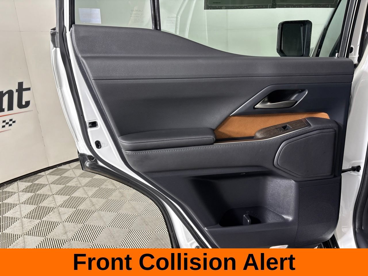 Used 2024 Lexus GX 550 w/ Cold Area Package AWD/4WD image 22