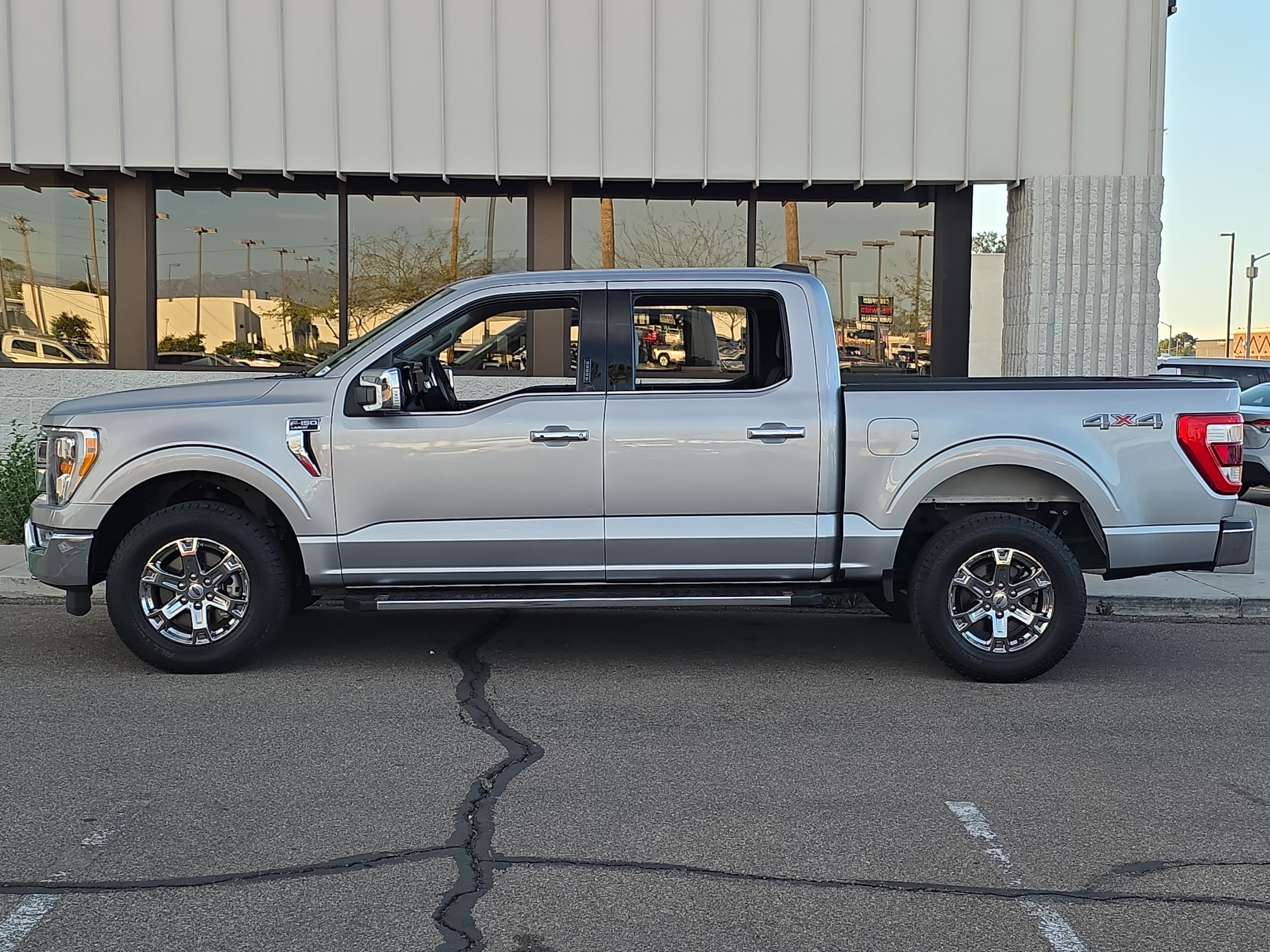 Used 2021 Ford F150 Lariat image 5