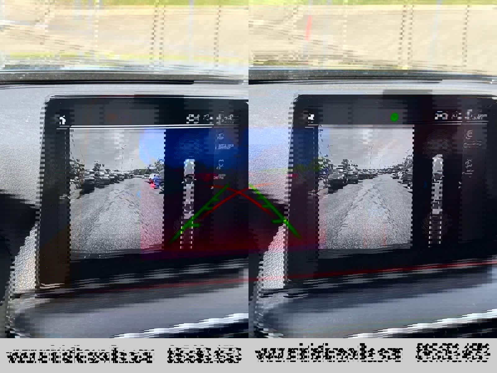 Used 2023 BMW 530e xDrive w/ Premium Package AWD/4WD image 28