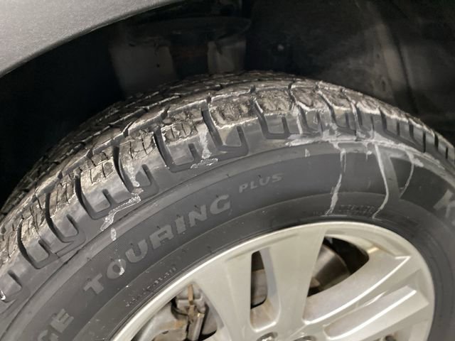 Used 2018 Ford Explorer XLT image 33