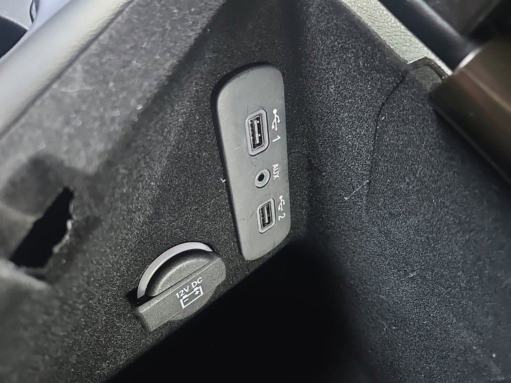 Used 2023 Dodge Challenger SXT w/ Blacktop Package image 60