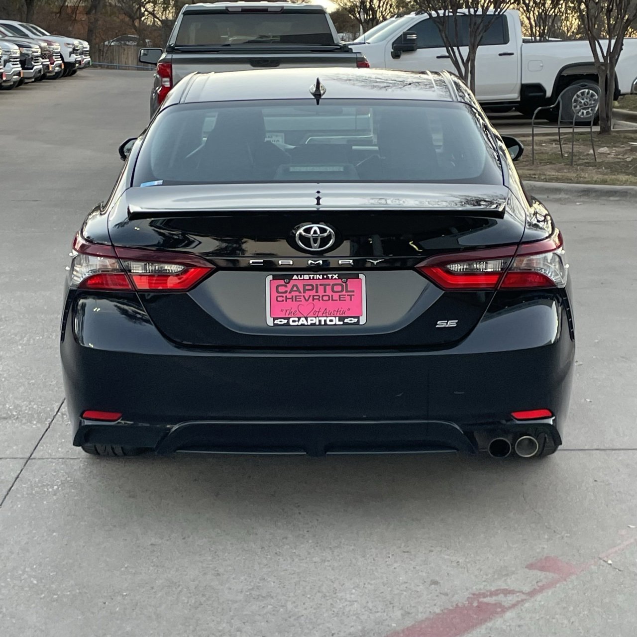 Used 2024 Toyota Camry SE image 5