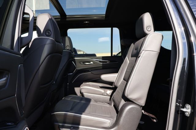 Used 2024 Cadillac Escalade ESV Sport RWD image 7