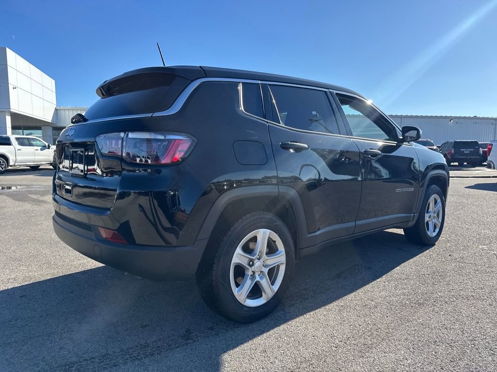 Used 2023 Jeep Compass Sport image 7