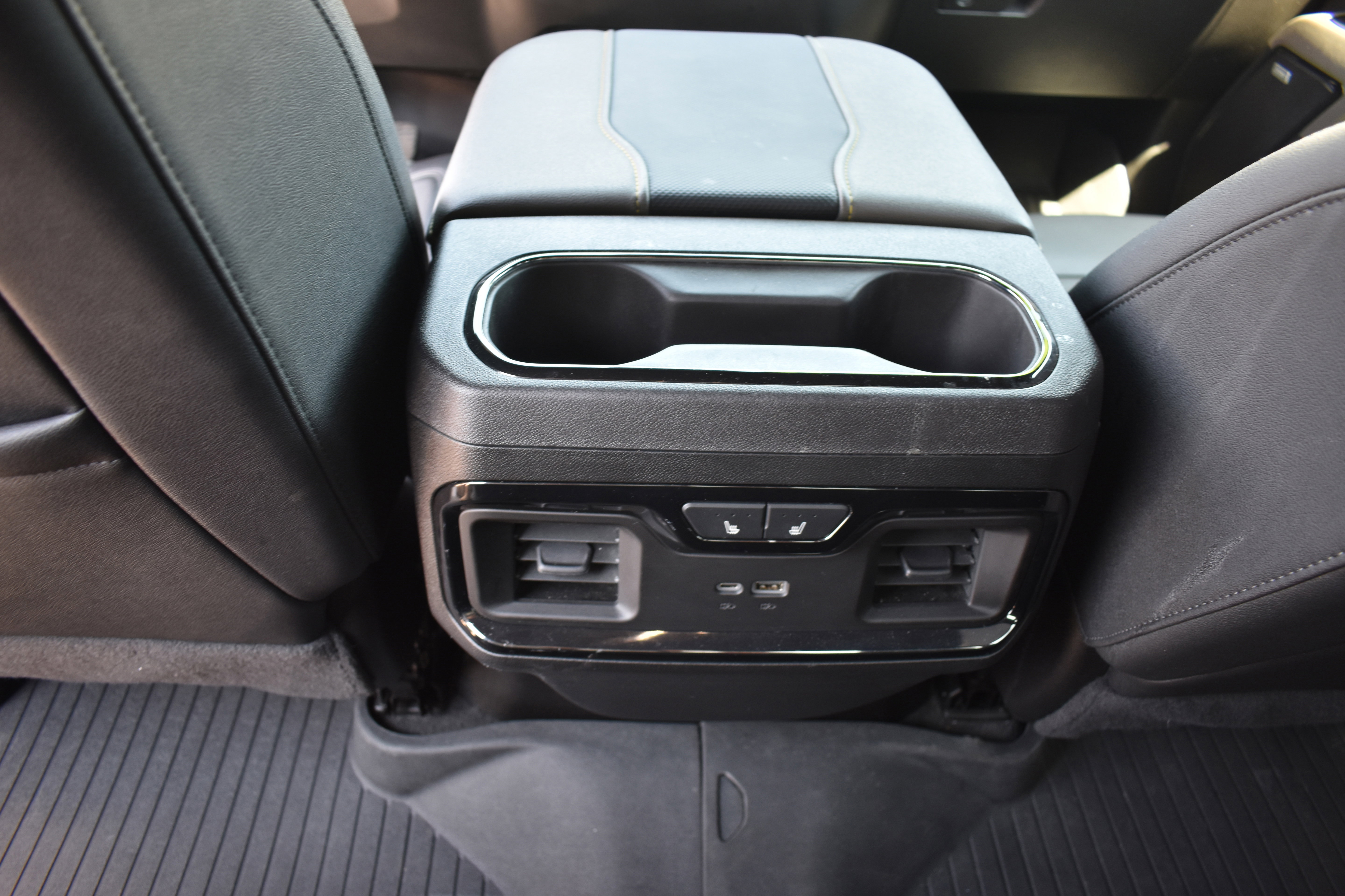 Used 2024 Chevrolet Silverado 2500 ZR2 w/ ZR2 Bison Edition AWD/4WD image 28