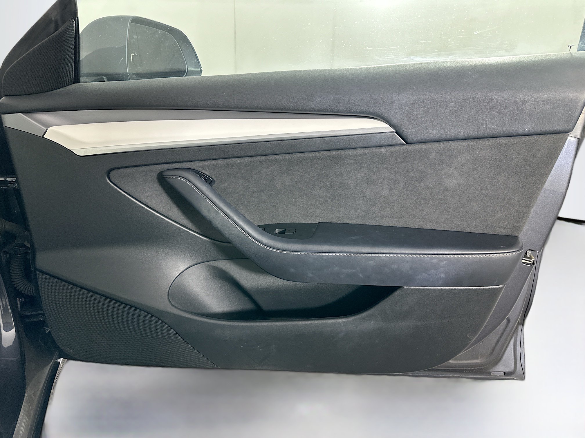 Used 2023 Tesla Model 3 Standard Range RWD image 31