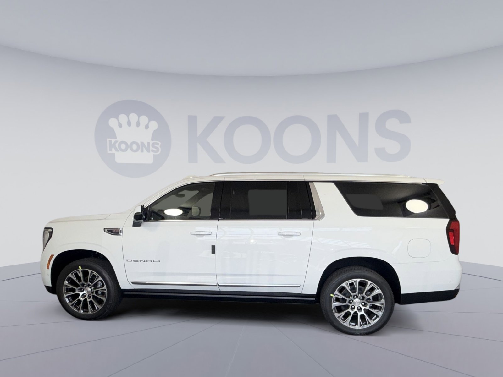 New 2026 GMC Yukon XL Denali w/ Denali Reserve Package image 2