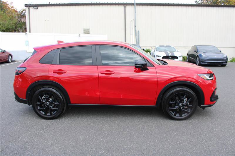 Used 2024 Honda HR-V Sport image 9