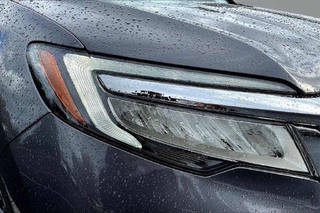 Used 2022 Honda Pilot Touring image 32