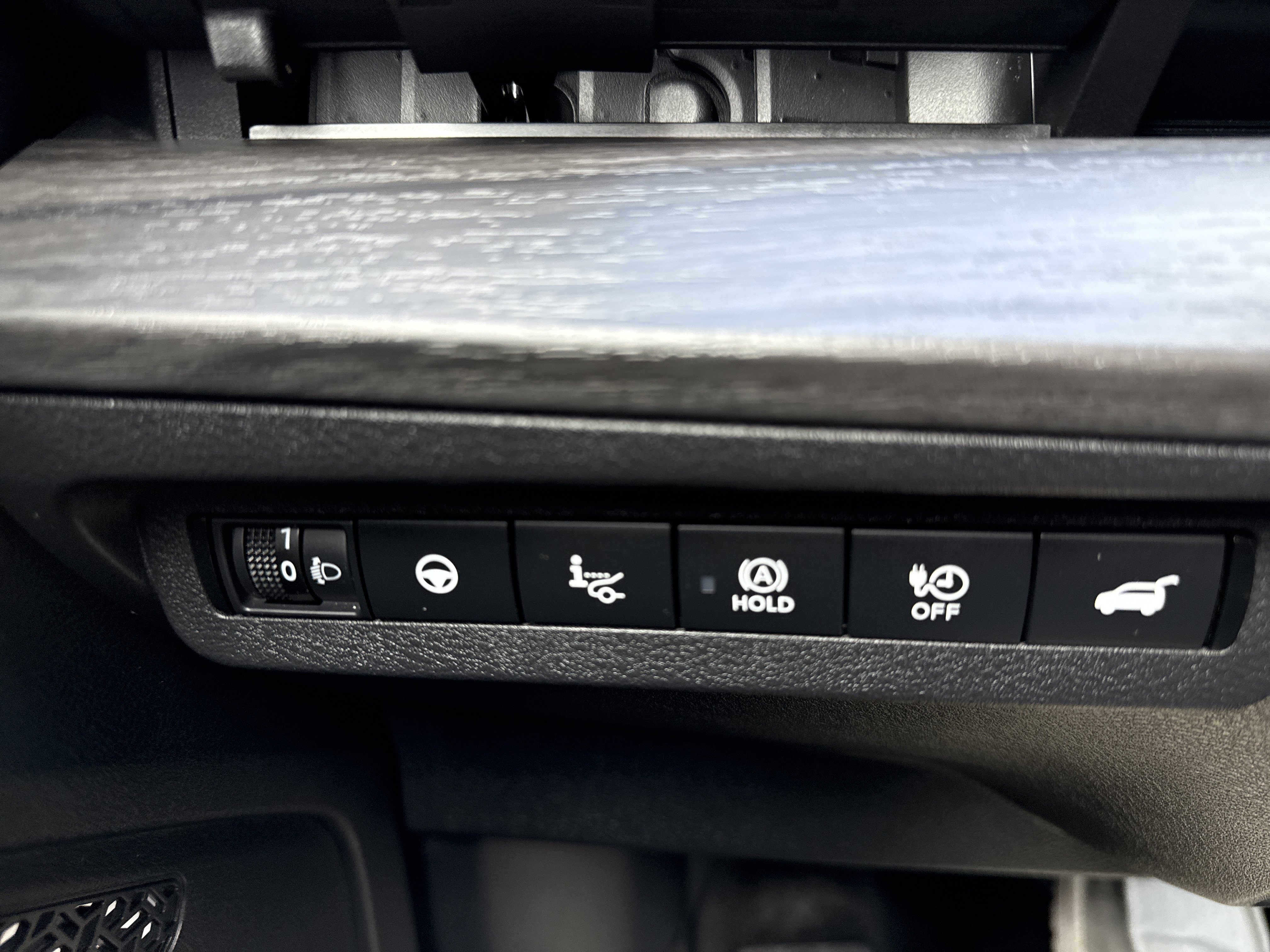 Certified 2024 Nissan Ariya AWD image 28