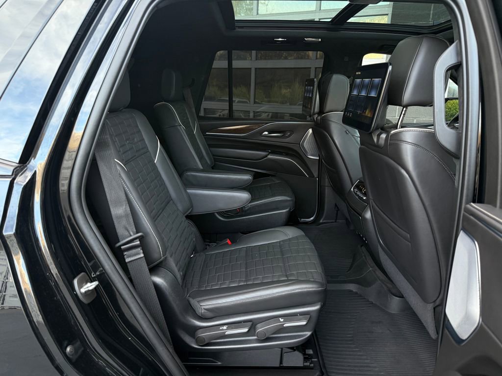 Used 2022 Cadillac Escalade Sport Platinum AWD/4WD image 22