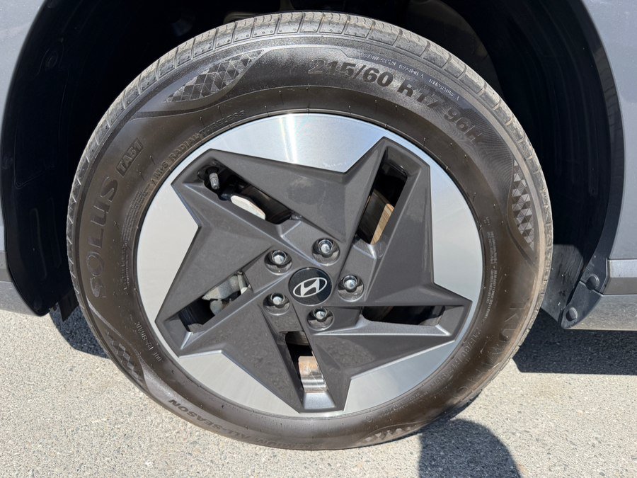 Used 2024 Hyundai Kona SEL FWD image 45