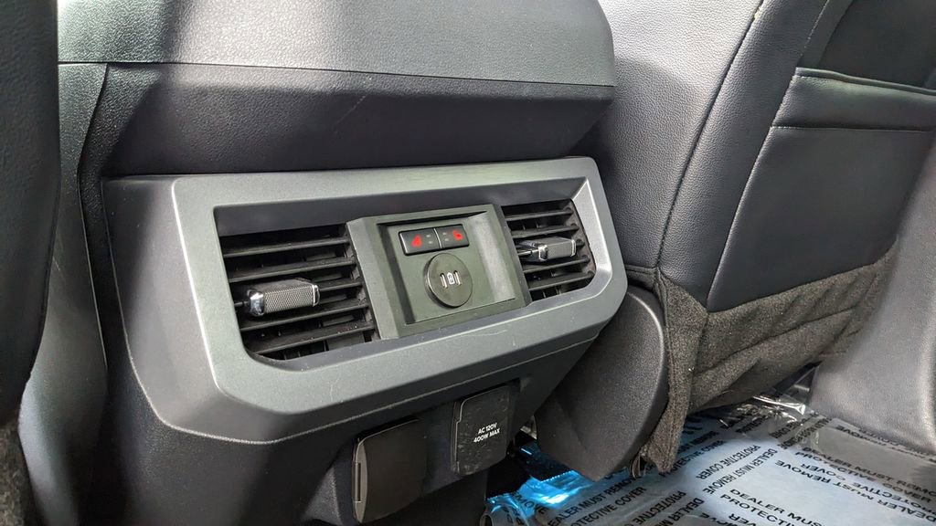 Used 2024 Ford F350 Lariat w/ Lariat Ultimate Package image 35