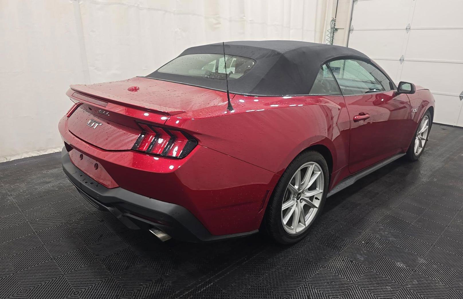 Used 2024 Ford Mustang GT Premium RWD image 4