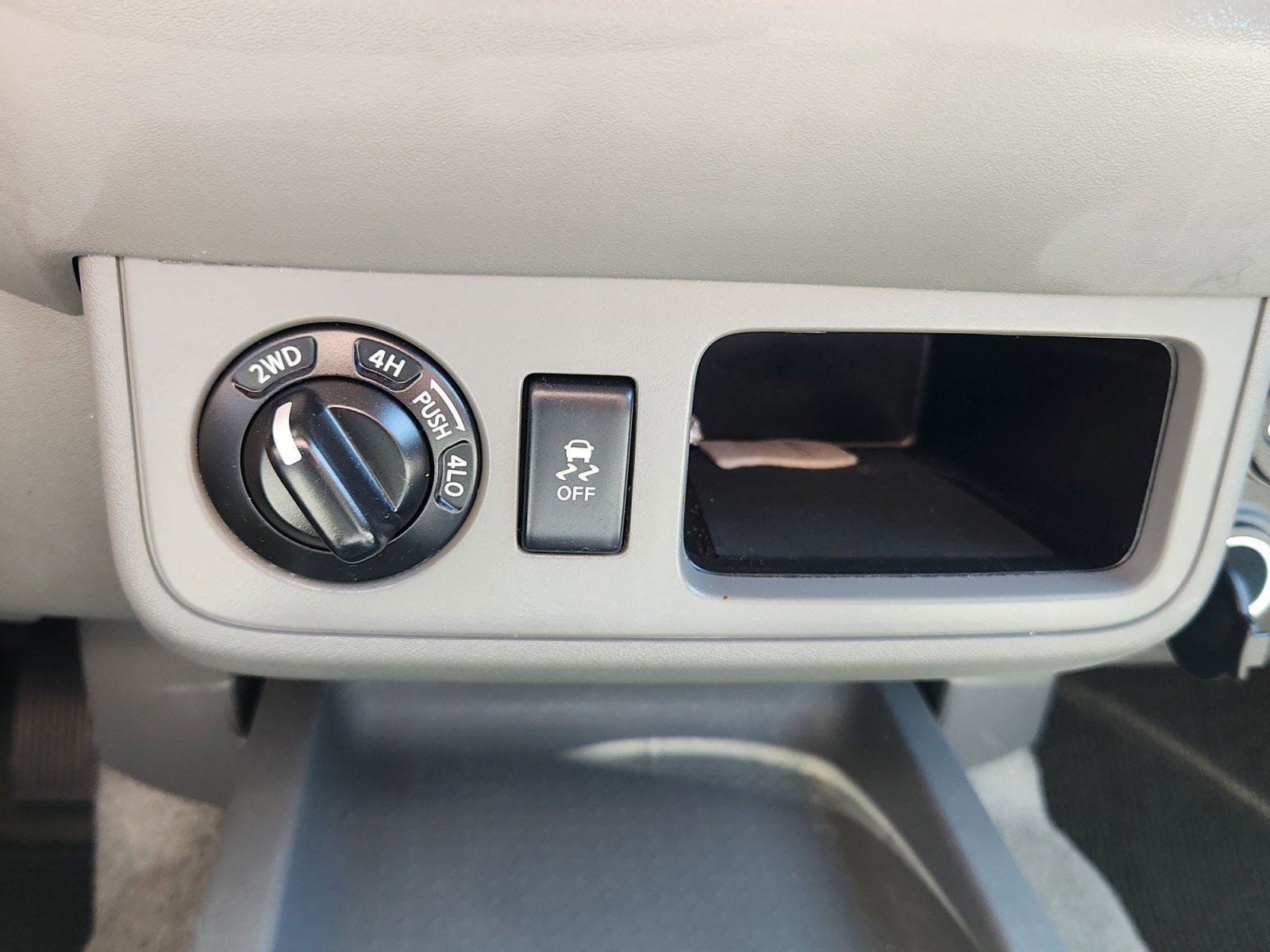 Used 2017 Nissan Frontier SV AWD/4WD image 22